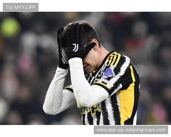 阿莱格里考题来了:双前锋?还是牺牲其中一人? 阿莱格里考题来了:双前锋?还是牺牲其中一人?