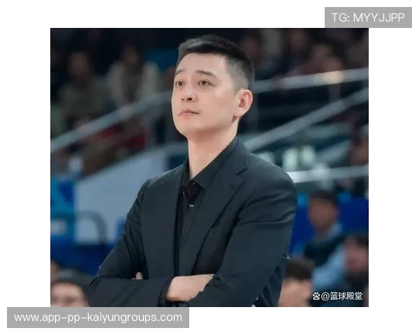 杨鸣称质疑一直有 球员们斗志高昂,杨鸣接受采访 杨鸣称质疑一直有 球员们斗志高昂,杨鸣接受采访